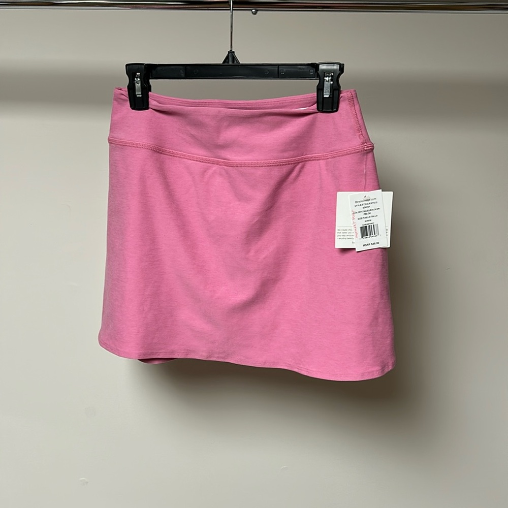 Beyond yoga movement skirt pink bloom heather